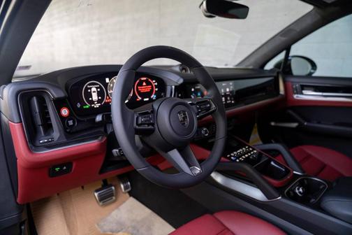 2025 Porsche Cayenne Turbo