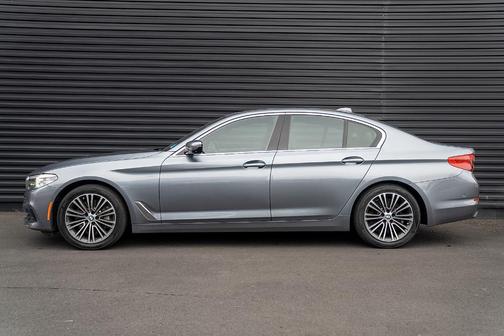 Bluestone Metallic 2019 BMW 540 i xDrive
