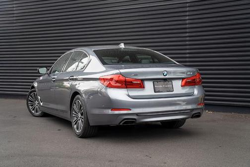 Bluestone Metallic 2019 BMW 540 i xDrive