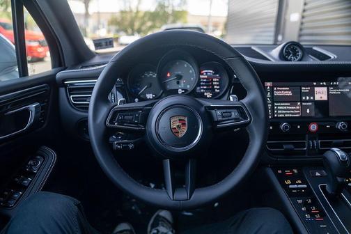Chalk 2025 Porsche Macan S