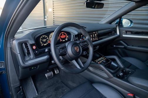 2025 Porsche Cayenne S Coupe AWD