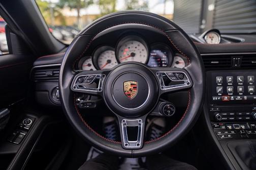 2019 Porsche 911 Targa 4 GTS