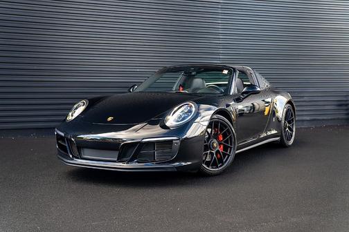 2019 Porsche 911 Targa 4 GTS