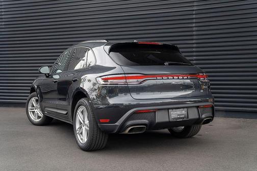 2026 Porsche Macan 