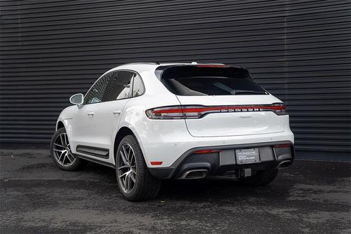 2025 Porsche Macan 