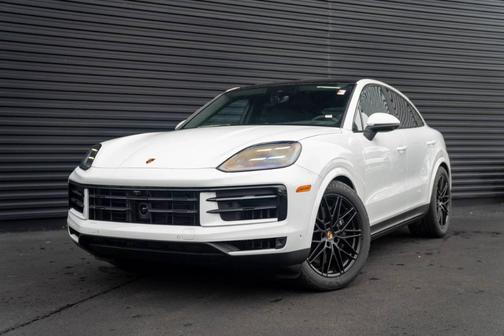 2025 Porsche Cayenne AWD