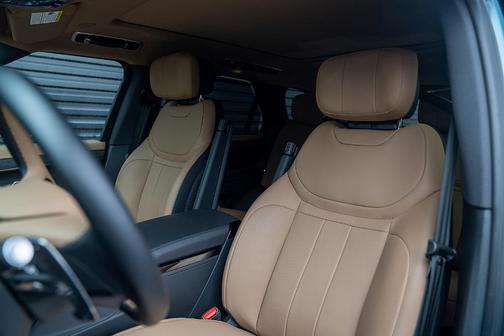 2025 Land Rover Range Rover Sport P550 Autobiography