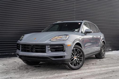 2025 Porsche Cayenne Base