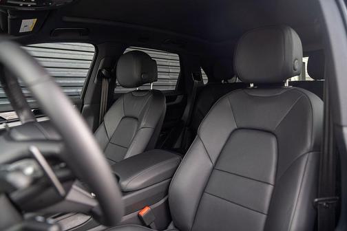 2025 Porsche Cayenne 