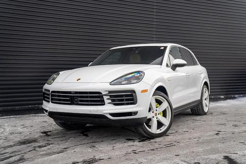 2022 Porsche Cayenne E-Hybrid
