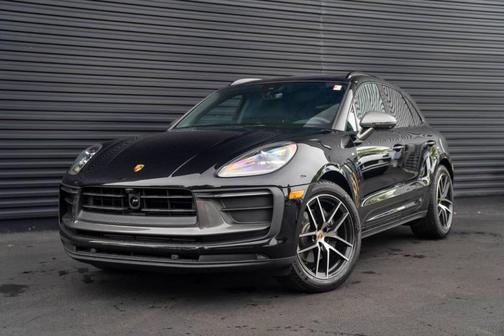 2025 Porsche Macan T