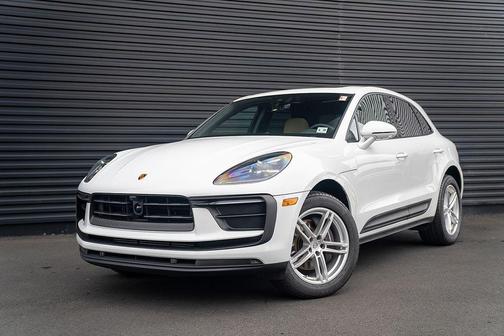 2026 Porsche Macan 