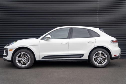 2026 Porsche Macan 