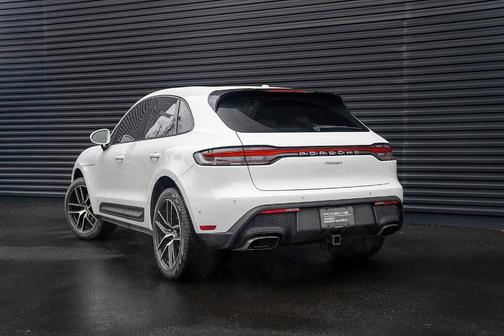 White 2023 Porsche Macan