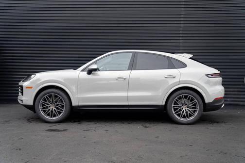 2025 Porsche Cayenne AWD
