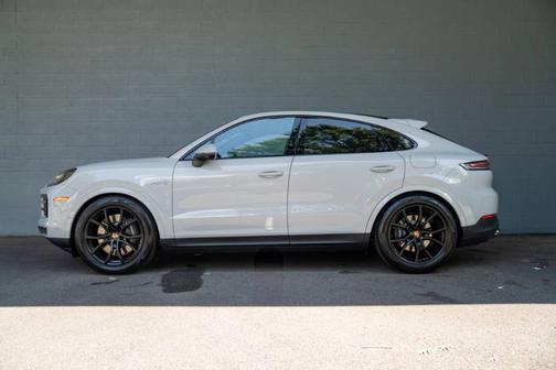 2025 Porsche Cayenne 