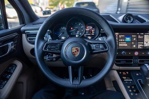Volcano Grey Metallic 2026 Porsche Macan