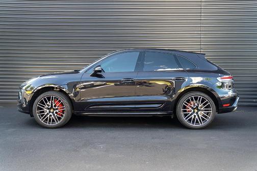 Jet Black Metallic 2023 Porsche Macan S