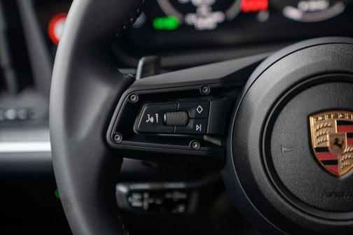 2025 Porsche Cayenne AWD