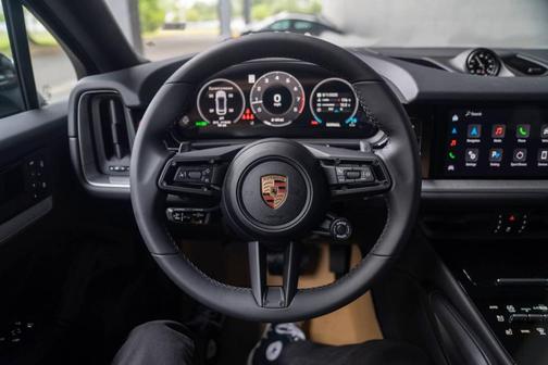 2025 Porsche Cayenne AWD