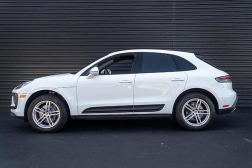 White 2023 Porsche Macan