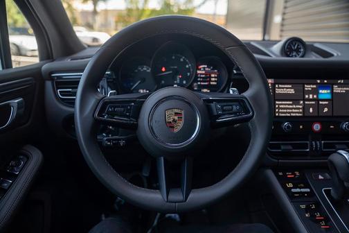 White 2023 Porsche Macan