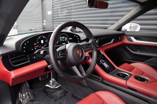 2023 Porsche Taycan GTS