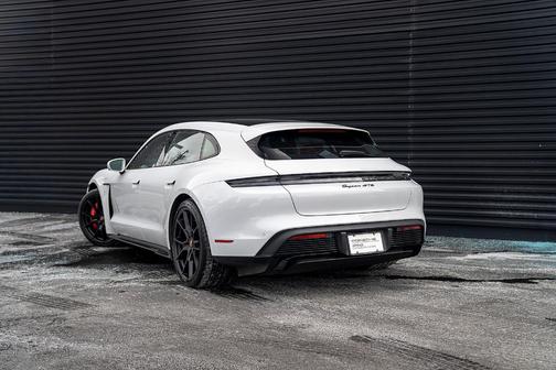 2023 Porsche Taycan GTS