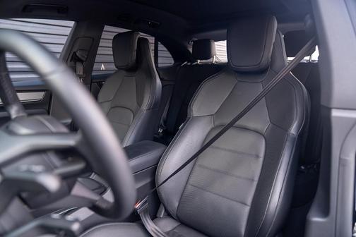 2024 Porsche Macan 4