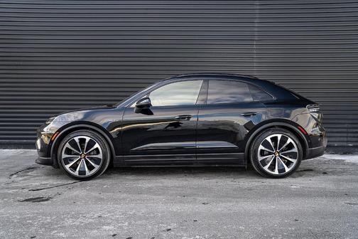 2024 Porsche Macan 4