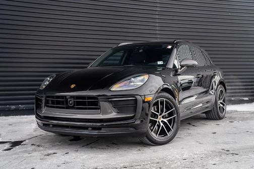 2025 Porsche Macan T