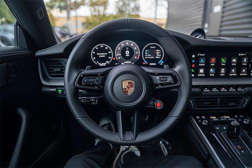 2025 Porsche 911 Carrera