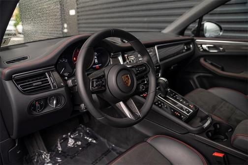 2023 Porsche Macan GTS