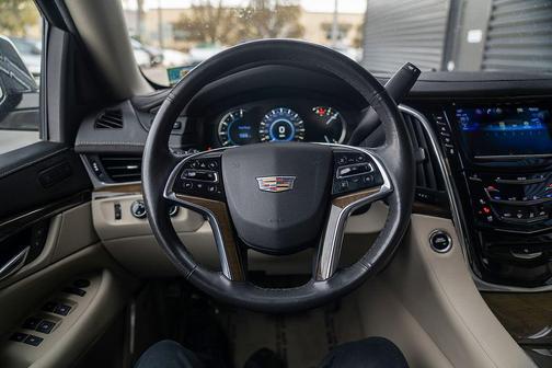 2020 Cadillac Escalade Luxury