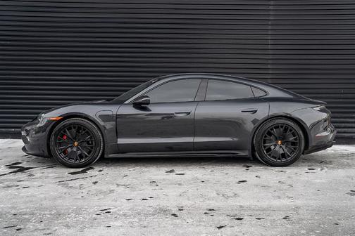 2023 Porsche Taycan GTS