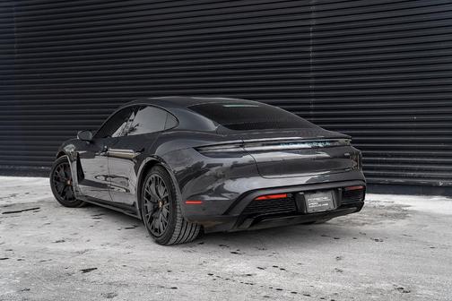 2023 Porsche Taycan GTS