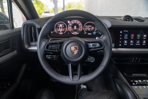 2025 Porsche Cayenne AWD