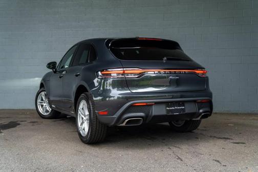2025 Porsche Macan