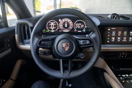 2025 Porsche Cayenne AWD