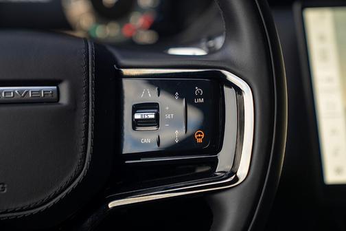 2025 Land Rover Range Rover Velar P400 Dynamic HSE