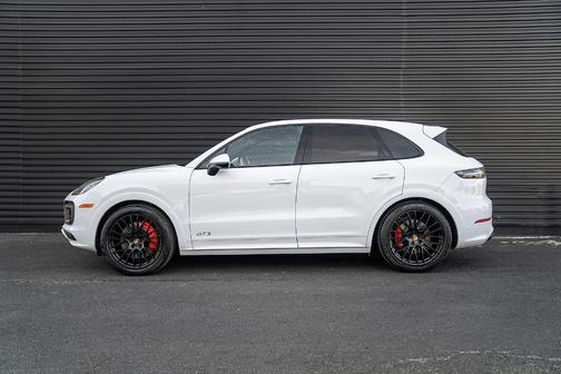 2023 Porsche Cayenne GTS