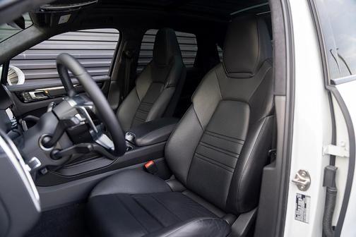 2023 Porsche Cayenne GTS