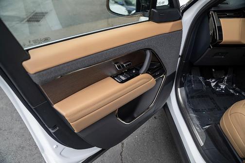 2024 Land Rover Range Rover Sport SE