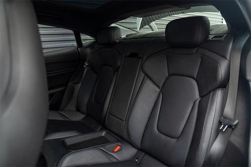 2020 Porsche Taycan Turbo