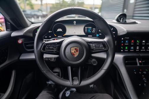 2020 Porsche Taycan Turbo