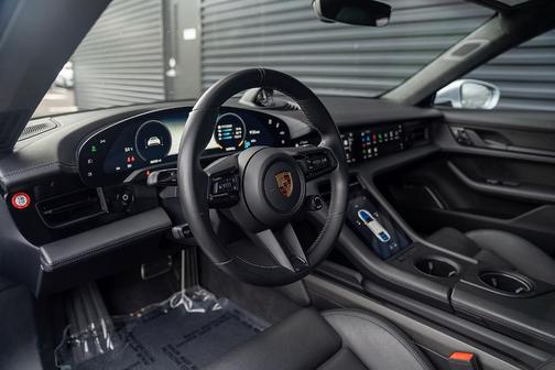2020 Porsche Taycan Turbo