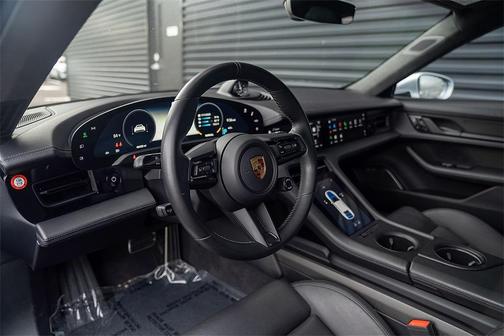 2020 Porsche Taycan Turbo