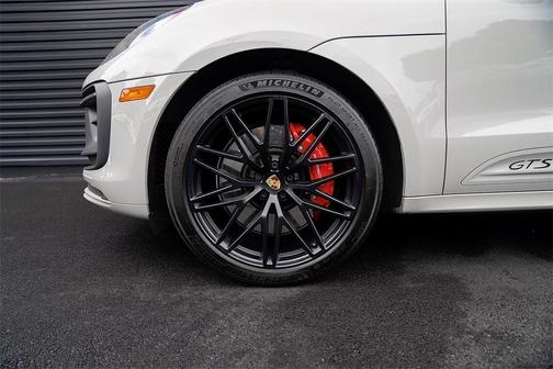 2023 Porsche Macan GTS