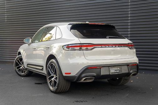 Chalk 2023 Porsche Macan