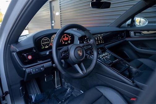 2025 Porsche Panamera 4S